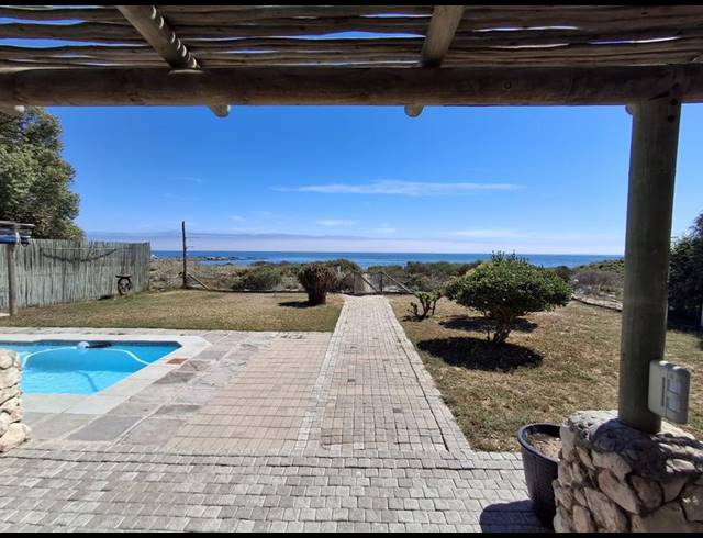 5 BEDROOM HOUSE FOR SALE IN DUYKER EILAND